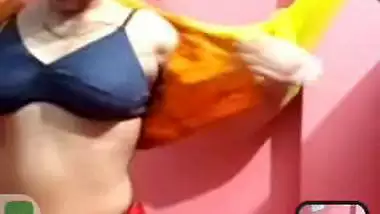 Bhabhi opens blouse and sits naked for fingering