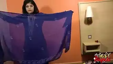 Desi pretty Rupali using a toy masturbating