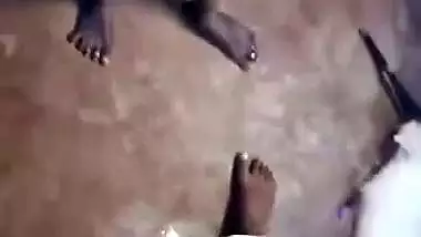 Bellary lady gives a Telugu blowjob to a Bihari laborer