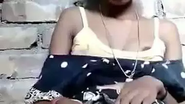 Desi nude girl fucks her pussy with a plastic bottle