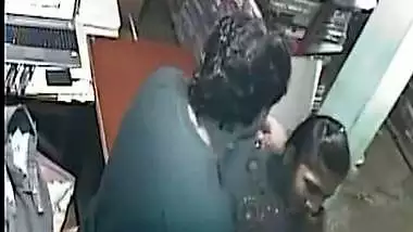Indian Shopowner with salesgirl hardcore XXX leaks